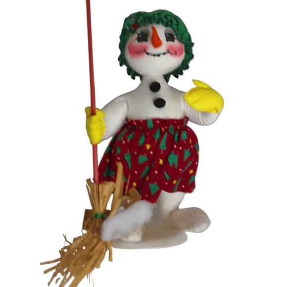 Vintage Annalee Sweeping Snowflakes Snow Woman Christmas - Picture 1 of 9
